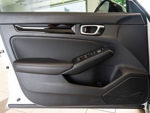 Used 2024 Honda Civic EX-L image 21