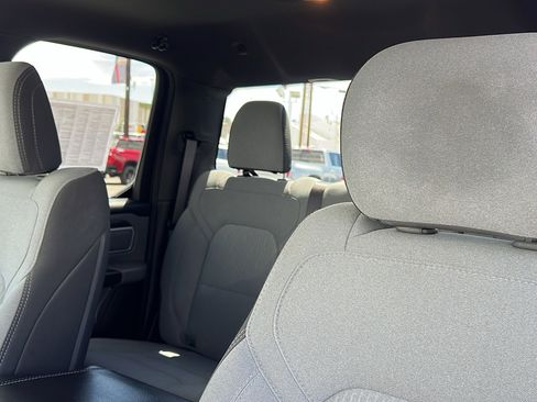 Used 2022 RAM 1500 Big Horn AWD/4WD image 17
