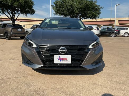 New 2026 Nissan Altima 2.5 SV FWD image 2