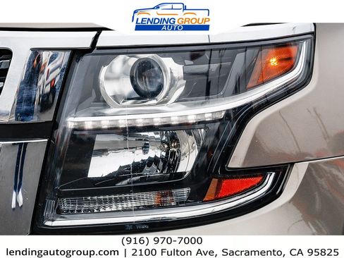 Used 2018 Chevrolet Suburban Premier image 7