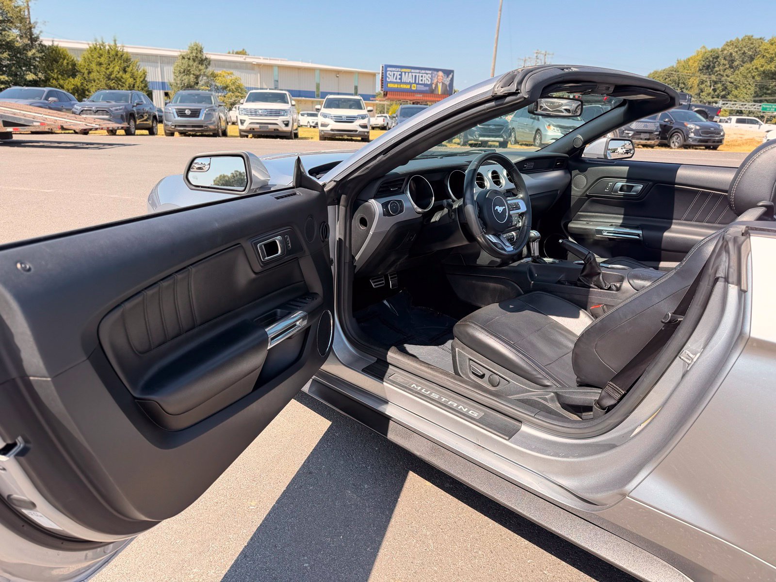 Used 2020 Ford Mustang Premium RWD image 9