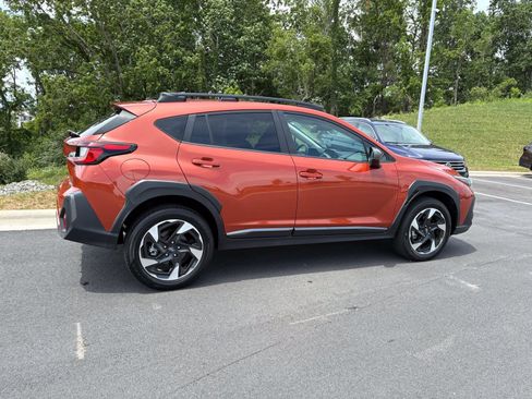 Certified 2024 Subaru Crosstrek 2.5i Limited w/ Crosstrek Mirror Package AWD/4WD image 8