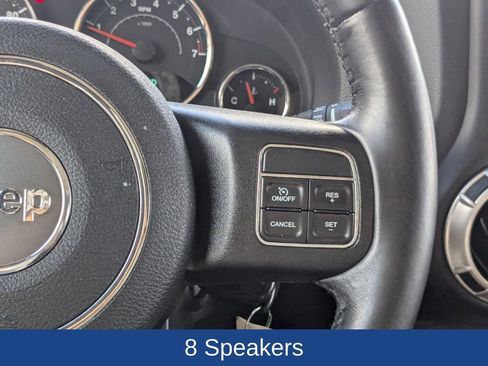 Used 2017 Jeep Wrangler Unlimited Rubicon w/ Connectivity Group image 20