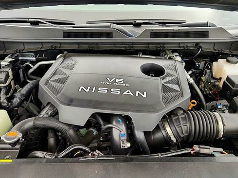 Used 2025 Nissan Armada PRO-4X AWD/4WD image 30