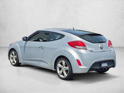 Used 2012 Hyundai Veloster FWD image 7