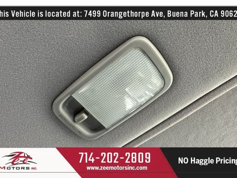 Used 2004 Lexus IS 300 RWD image 38