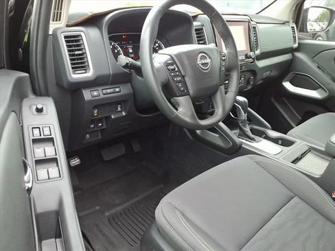 Used 2024 Nissan Frontier SV w/ Hardbody Edition AWD/4WD image 15
