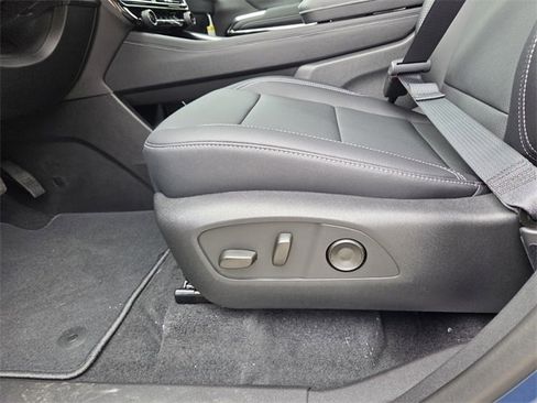 New 2026 Chevrolet Traverse LT w/ Midnight/Sport Edition image 22