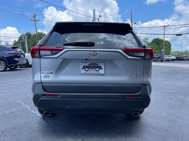 Used 2024 Toyota RAV4 XLE AWD/4WD image 11