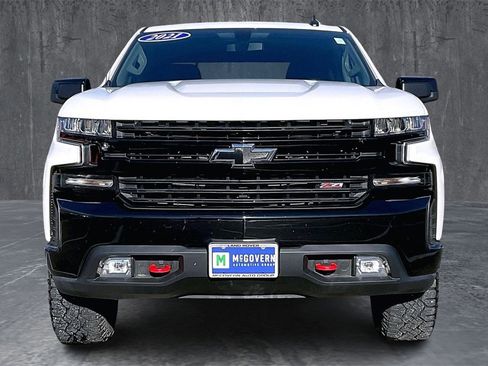 Used 2021 Chevrolet Silverado 1500 LT Trail Boss image 2