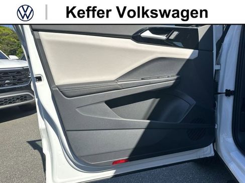 New 2026 Volkswagen Taos S AWD/4WD image 14