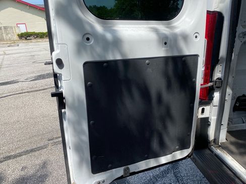 Used 2021 RAM ProMaster 1500 w/ Convenience Group FWD image 17