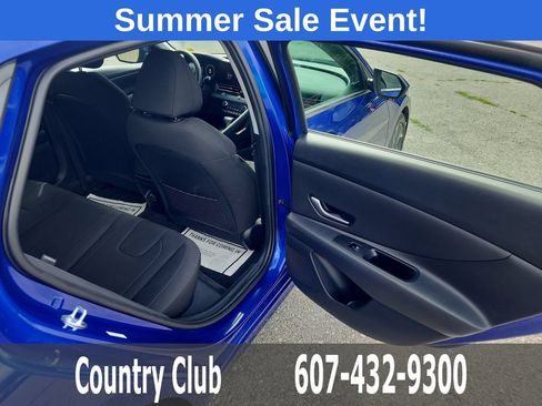 Certified 2024 Hyundai Elantra SEL w/ Convenience Package FWD image 27