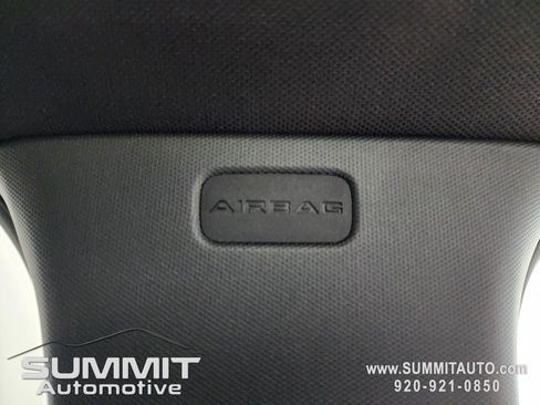 New 2025 Jeep Grand Cherokee Limited w/ Black Appearance Package image 48