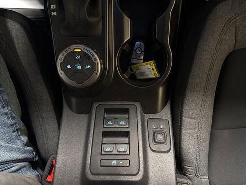 Used 2023 Ford Bronco Big Bend image 11