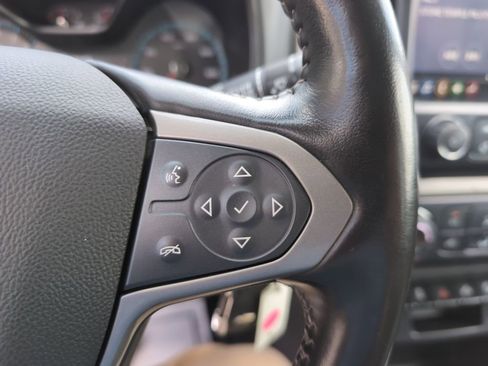 Used 2019 Chevrolet Colorado Z71 AWD/4WD image 17