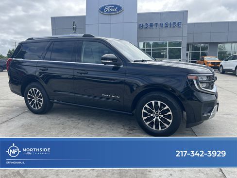 Used 2025 Ford Expedition Platinum AWD/4WD image 1