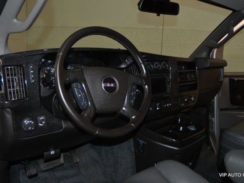 Used 2020 GMC Savana 2500 Extended w/ Enhanced Convenience Package image 11