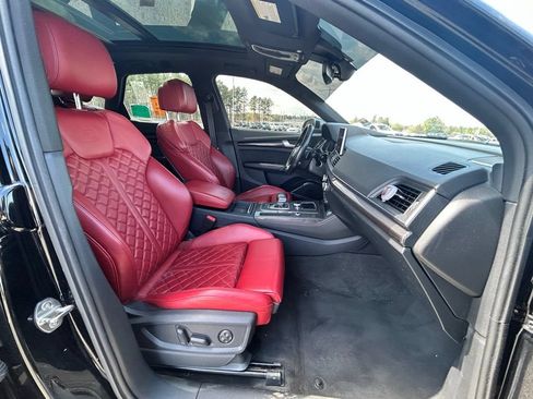Used 2018 Audi SQ5 Prestige w/ Prestige Package AWD/4WD image 16