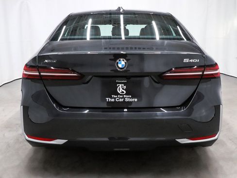 Used 2025 BMW 540i xDrive image 5
