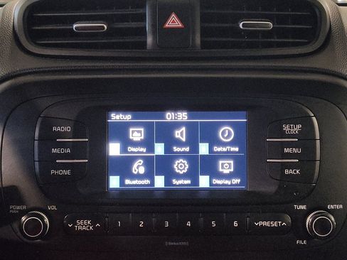 Used 2018 Kia Soul FWD image 25