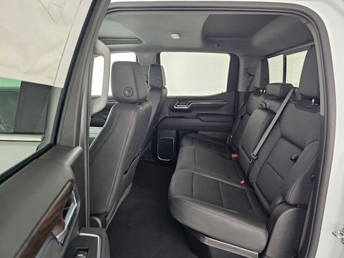 New 2026 GMC Sierra 1500 SLT w/ SLT Premium Package image 18