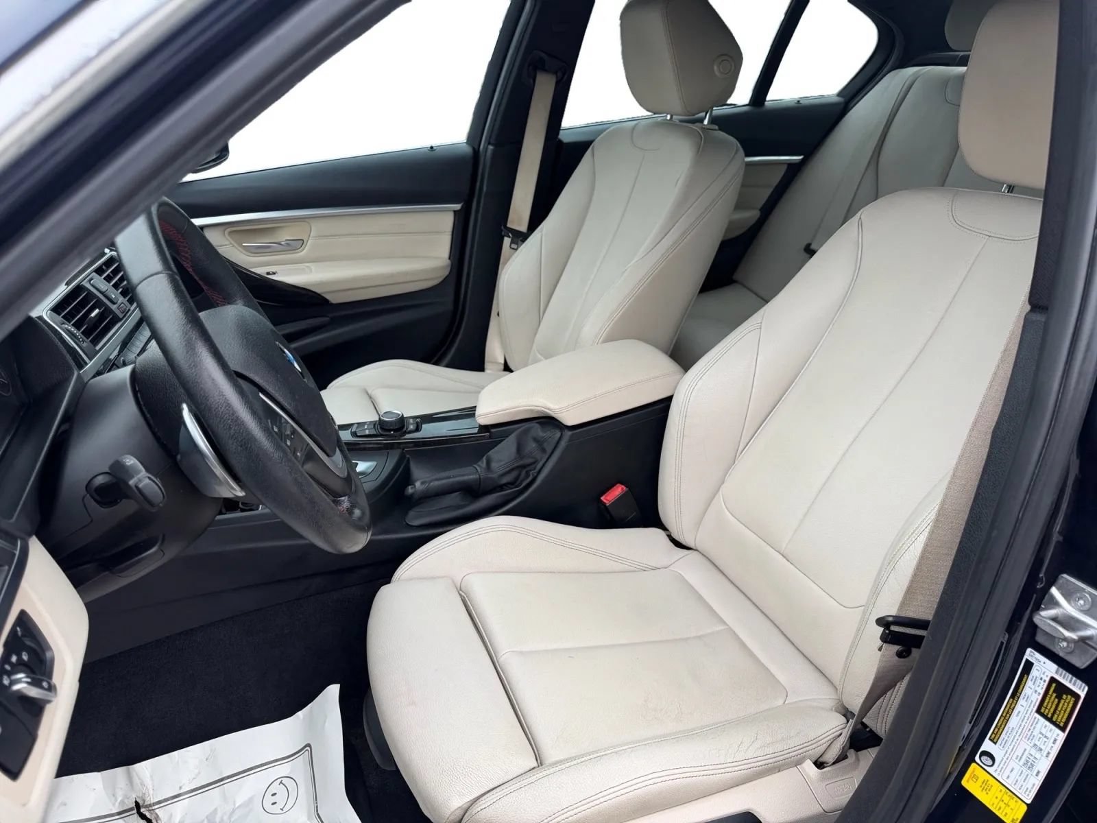 Used 2017 BMW 330i Sedan RWD image 10