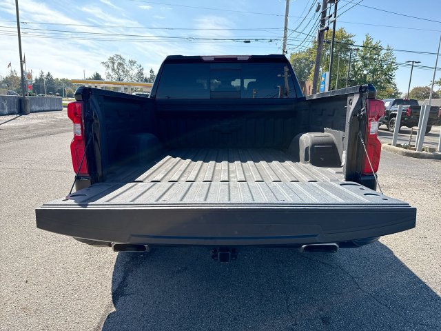 Certified 2023 Chevrolet Silverado 1500 RST w/ Redline Edition AWD/4WD image 24