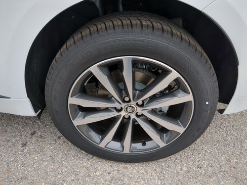 New 2026 Jaguar F-PACE R-Dynamic S image 32