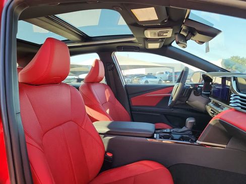 Used 2025 Toyota Camry XSE image 18