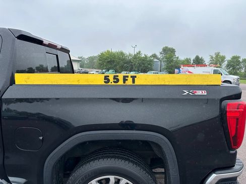 Used 2019 GMC Sierra 1500 SLT w/ SLT Premium Plus Package AWD/4WD image 41