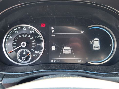 Used 2025 Genesis GV70 3.5T Sport AWD/4WD image 10
