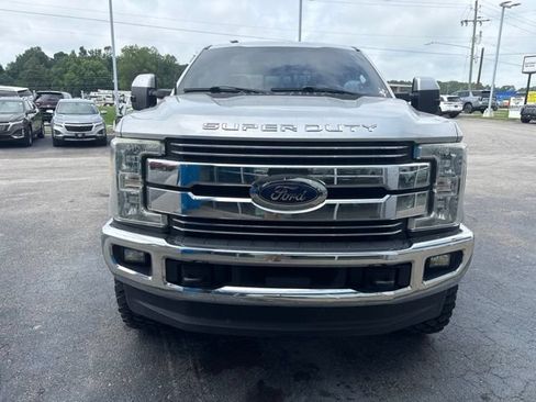 Used 2017 Ford F250 Lariat w/ Lariat Value Package AWD/4WD image 19