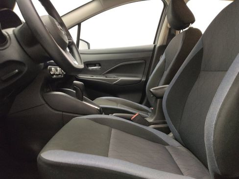 Used 2024 Nissan Versa SV image 17