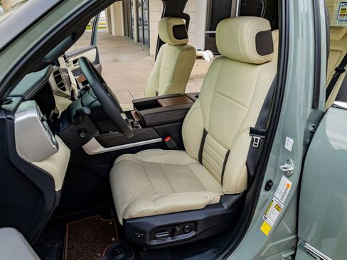 Used 2024 Toyota Tundra 1794 Edition image 30