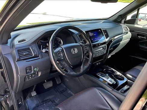 Used 2020 Honda Ridgeline Black Edition image 13