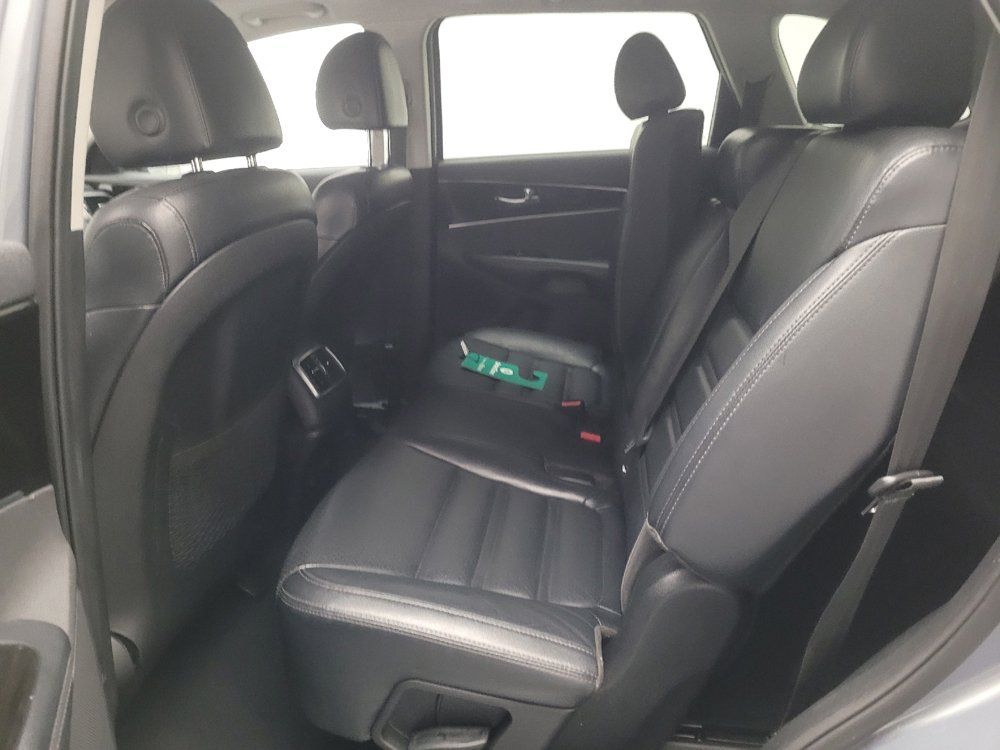 Used 2019 Kia Sorento EX FWD image 18