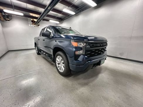 Certified 2022 Chevrolet Silverado 1500 Custom AWD/4WD image 2
