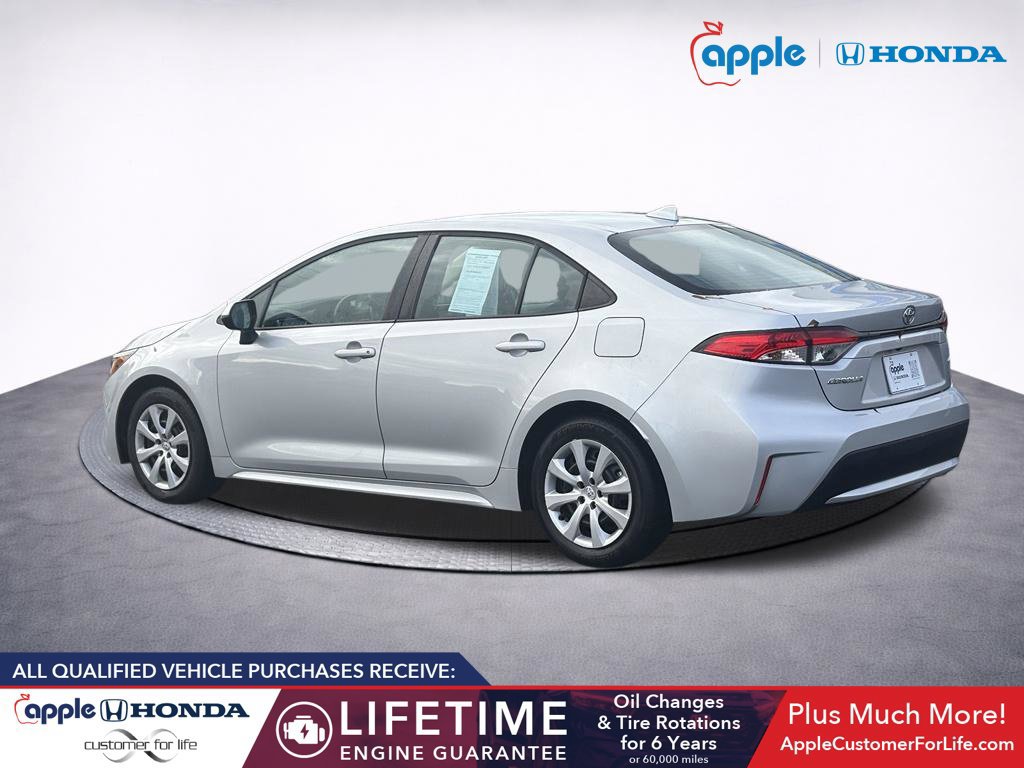 Used 2020 Toyota Corolla LE FWD image 4
