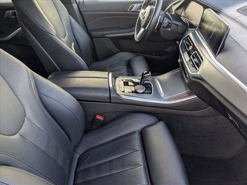 Used 2022 BMW X5 sDrive40i w/ M Sport Package image 21