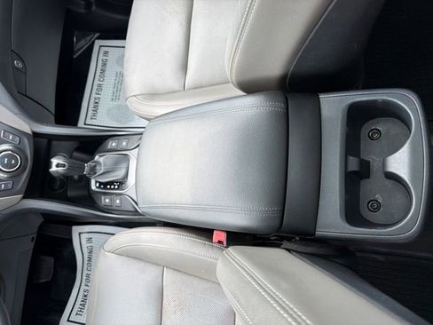 Used 2018 Hyundai Santa Fe Limited image 27