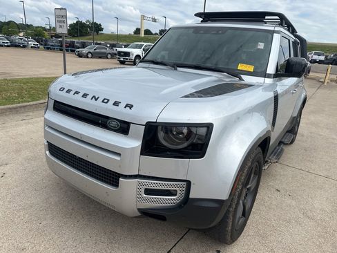 Used 2024 Land Rover Defender 110 S image 1