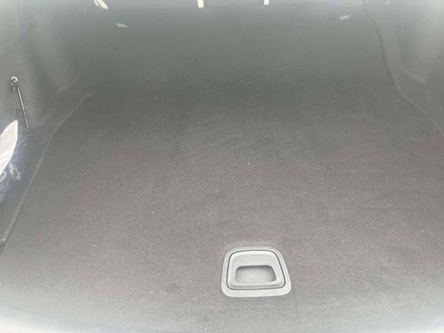 Used 2018 Mercedes-Benz E 400 4MATIC Sedan image 18