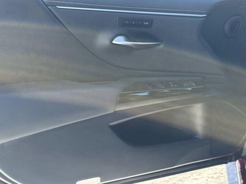 Certified 2025 Lexus ES 350 F Sport image 17