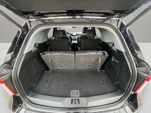 Certified 2023 Ford Explorer XLT w/ Equipment Group 202A image 35