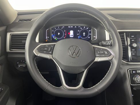 Certified 2023 Volkswagen Atlas SE AWD/4WD image 12