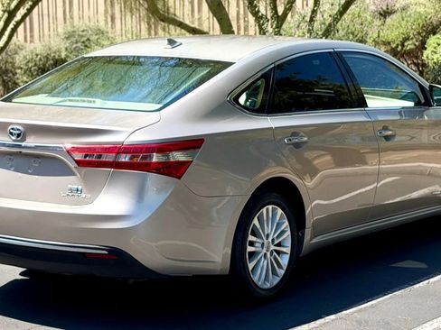 Used 2015 Toyota Avalon Limited FWD image 8
