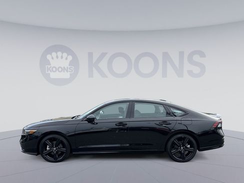 Used 2024 Honda Accord Sport image 2