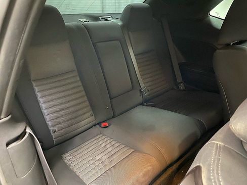 Used 2011 Dodge Challenger 2d Coupe image 15