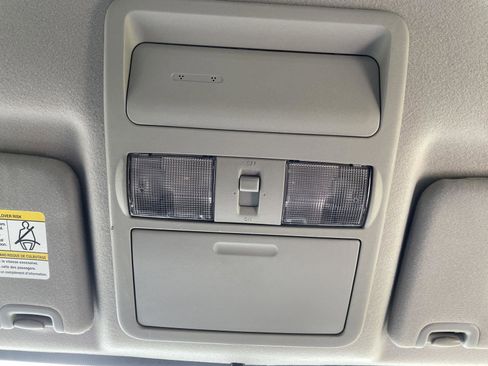 Used 2021 Nissan Frontier SV AWD/4WD image 7